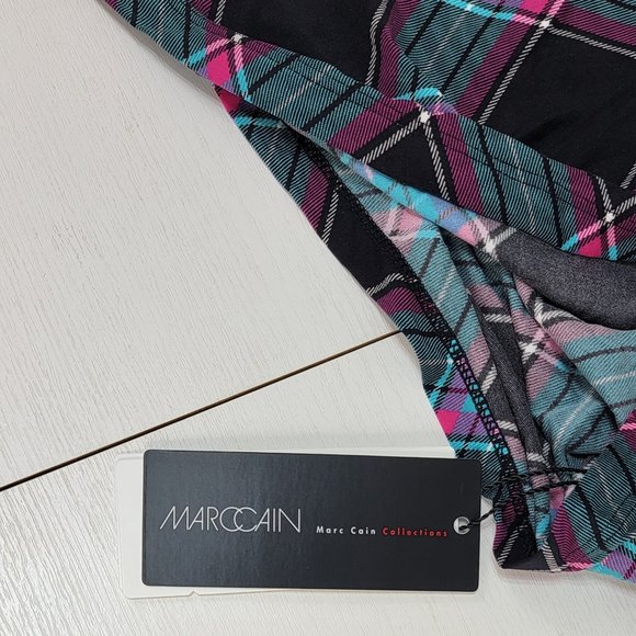 Marc Cain Womens Long Sleece Turtle Neck Shirt Black Turquoi Brand New with Tags - Picture 3 of 7